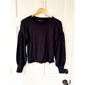 Abercrombie & Fitch Women's black Crew Neck Sweater XS